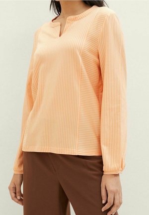 Blouse - coral