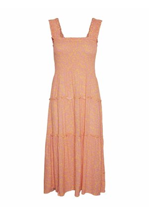 Robe midi sans manches avec larges bretelles à volants, corsage froncé, jupe à volants et motif floral rose sur fond pêche.