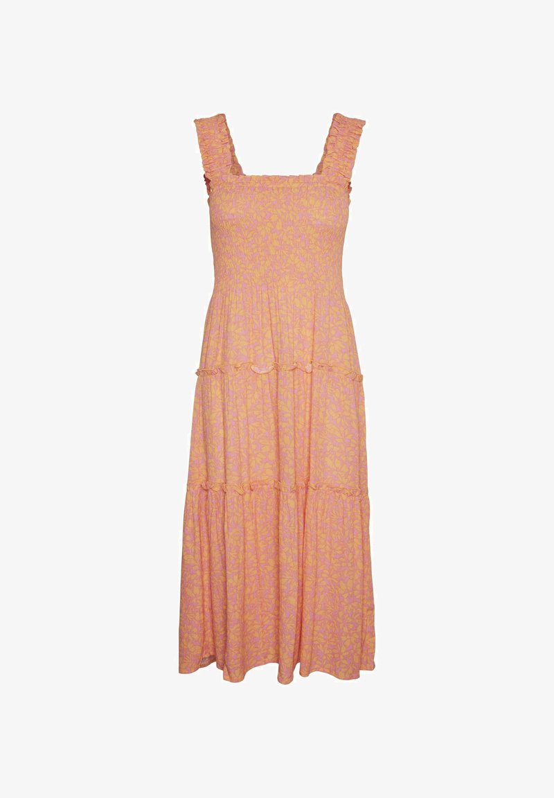 Robe midi sans manches avec larges bretelles à volants, corsage froncé, jupe à volants et motif floral rose sur fond pêche.