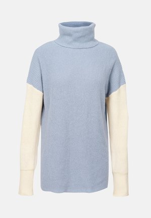 Suéter de gola alta azul claro com textura canelada e mangas de cor creme. Apresenta um corte descontraído e uma gola alta para proporcionar mais calor.