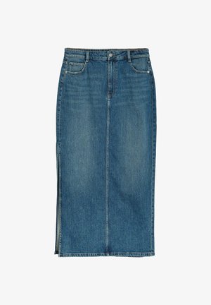 Dżinsowa spódnica o kroju ołówkowym w średnim niebieskim kolorze, z centralnym szwem, rozcięciem po lewej stronie, pięcioma kieszeniami oraz zapięciem na guziki z przodu.