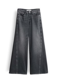 Wijde-grijze denim broek met een hoge taille, voorzakken en zichtbare stiksels, met een gladde textuur en een nette afwerking.
