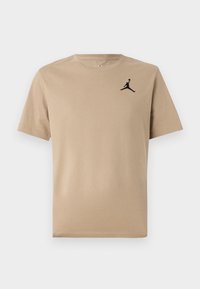 - T-shirt basic