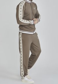 SIKSILK Träningsjacka - brown