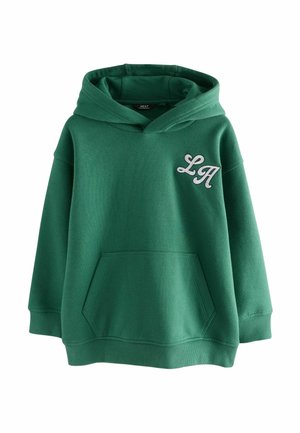 Zielony hoodie wykonany z miękkiego materiału, z kieszenią z przodu, długimi rękawami i haftowanym napisem "LA" na piersi w kolorze białym.