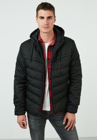 Unausgewählt, black-black