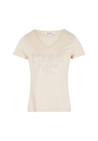 Camiseta de manga corta color crema con escote en V, que presenta el texto "BÉSAME" adornado con strass. Tela suave y corte casual.