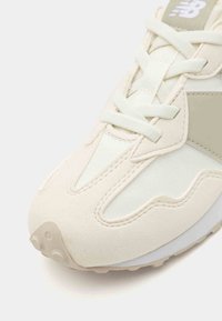 New Balance 327 - Chaussures de course - beihe/khaki