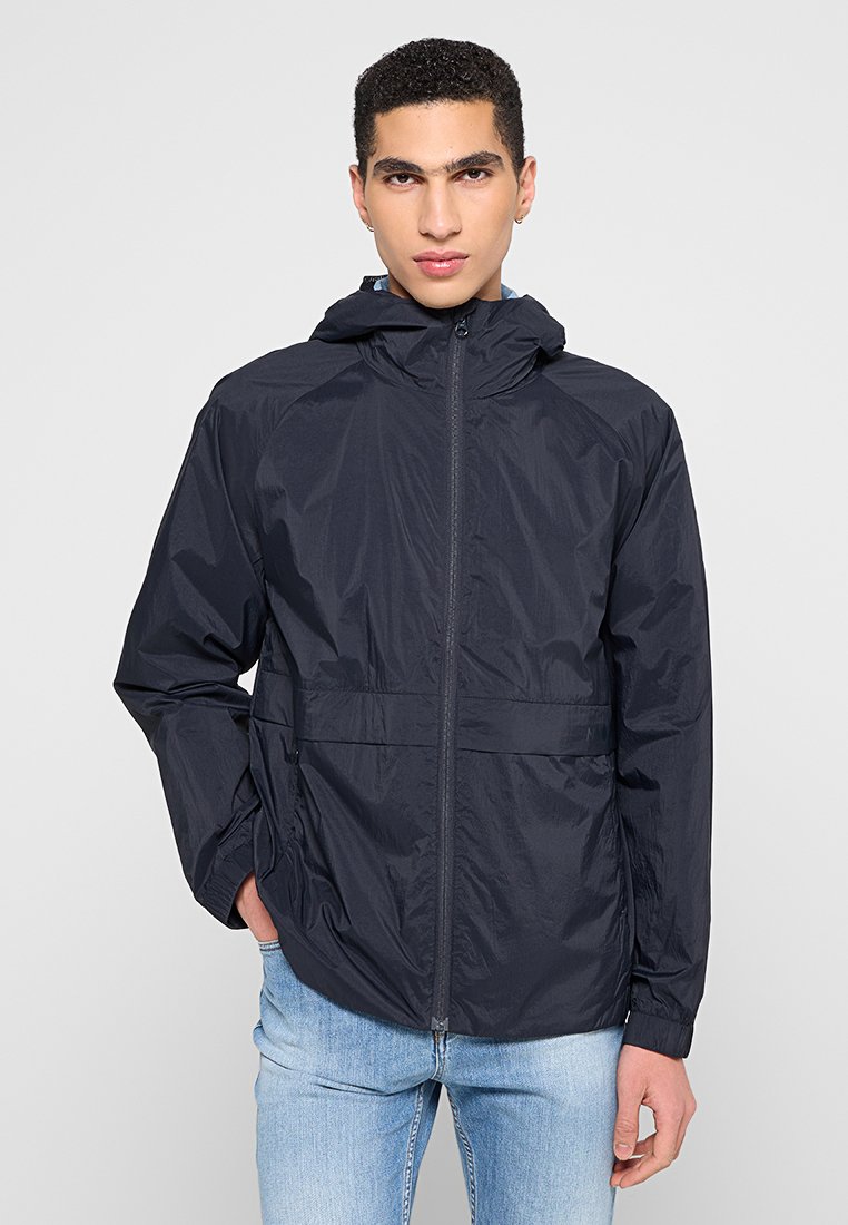 NN.07 Lichte jas donkerblauw