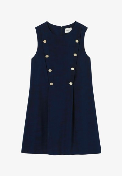Robe sans manches bleu marine avec une coupe droite, dotée d'une jupe plissée et de six accents de boutons métalliques le long du devant central. Fermeture éclair à l'arrière.