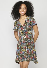 Koroshi SHORT SLEEVE - Vestido informal - multicolor/multi-coloured