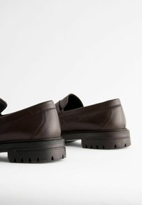 Next CLEATED SADDLE   REGULAR FIT - Loafers - brown
