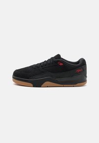 JORDAN FLIGHT COURT - Tossud - black/varsity red/med brown
