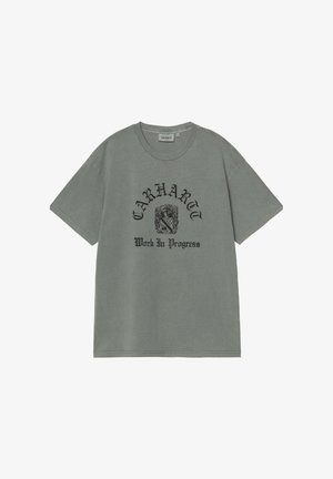 Szary t-shirt Carhartt z krótkim rękawem, z czarnym herbem i napisem „Work In Progress” na przodzie.