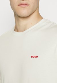 HUGO DEROL - Camisola de manga comprida - light beige