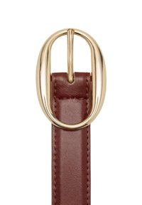 Ceinture en cuir marron avec une texture lisse, dotée d'une boucle en métal doré en forme d'ovale et de surpiqûres le long de la sangle.