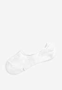 Calcetín blanco de perfil bajo hecho de tela suave. Presenta una punta redondeada, parte superior elasticada y un diseño minimalista sin patrones ni acentos visibles.