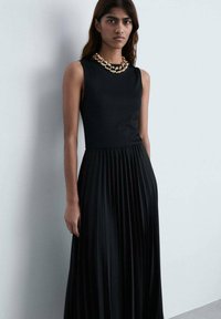 Mango Maxikleid - black