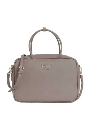 Borsa a mano rettangolare color taupe con due manici superiori, tracolla removibile e un logo metallico discreto al centro davanti.