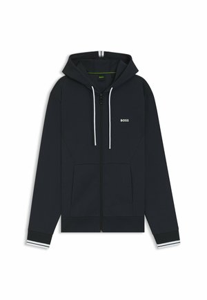 Marineblå zip-up hættetrøje med snoretræk i hætten, hvide accenter på ærmerne, to frontlommer og 'BOSS' logo på brystet. Glat stoftekstur.