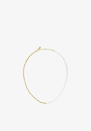 Gold- und Silberkettchen mit perlenartigen Gliedern und einem kleinen rechteckigen Verschlussanhänger.