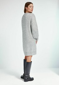 OCHNIK - Sukienka dzianinowa