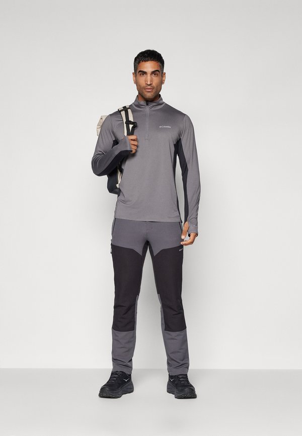 THREE PITCH™ HALF ZIP - Long sleeved top3