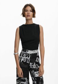 Desigual NEWSPAPER  - Overall / Jumpsuit - black
