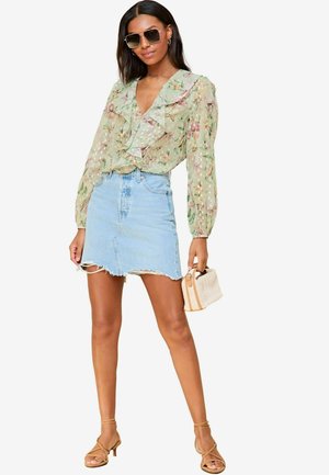 RUFFLE  - REGULAR FIT - Blusa - green