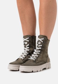 Paul Green Bottines à lacets - royal oliv