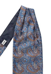 Blå paisleymönstrad slips med intrikata bruna och vita mönster på en mjuk tyg med satinfinish. Etikett synlig på sidan.
