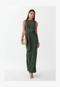 Niewybrane, dark olive