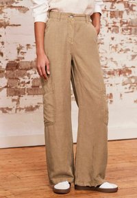 Next WIDE LEG - Kelnės - camel brown