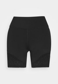 Mustat urheilushortsit korkealla vyötäröllä, joissa on teksturoitu verkkomateriaali sivuilla, valmistettu joustavasta hikidämpäävästä kankaasta.