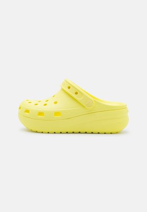 Crocs CLASSIC CUTIE - Pantofole - sulphur