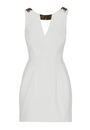 Ärmelloses weißes Kleid mit V-Ausschnitt und schwarzen sowie goldenen Paillettenverzierungen an den Schulterträgern und dem hinteren Kragen.