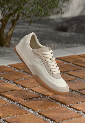 CARLYNN - Trainers - open white