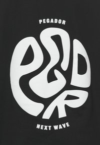 Pegador GABI HEAVY OVERSIZED TEE - Apdrukāts T-krekls - black