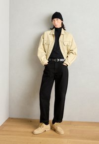 Clarks Originals DESERT ROCK LO - Rennot nauhakengät - maple