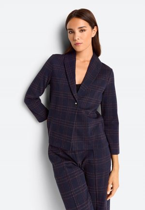 Navy Blazer mit einem Karomuster in Dunkelorange und Akzenten in Hellblau. Verfügt über einen Schalkragen, einen Ein-Knopf-Verschluss und Dreiviertelärmel.