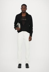 Ludovic de Saint Sernin ALAN SHIRT UNISEX - Camisa - black