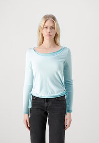 BDG Urban Outfitters VEERA DOUBLE LAYER - Pikkade varrukatega topp - blue