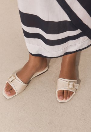 Next, REGULAR FIT - N. PREMIUM GLADIATOR SANDALS . - Sandali - tan brown
