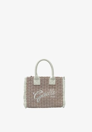 Borsa tote beige intrecciata con manici bianchi, frange laterali e "Gaelle Paris" ricamato sul davanti in scrittura bianca.