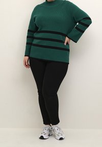 Kaffe Curve Sweter