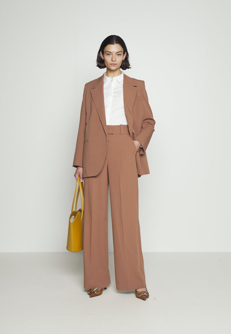 IVY OAK Blazer bruin