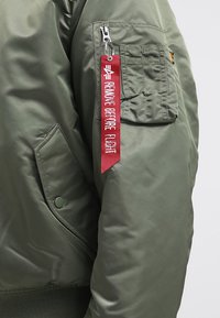Thumbnail Image 6