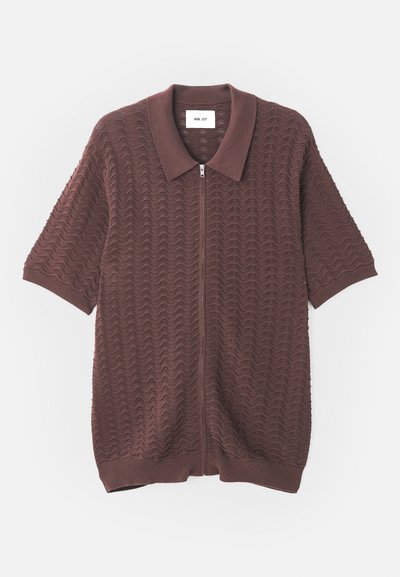 Short-sleeve burgundy knitted zip-up shirt with a textured wave pattern and a open collar, featuring ribbed cuffs and hem.