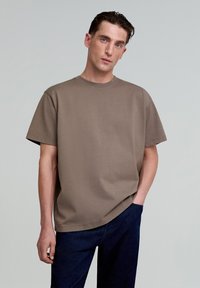 Scalpers SOLID - T-shirts basic - brown