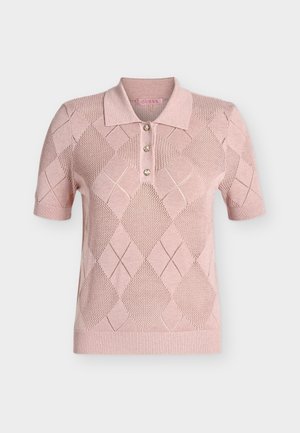 Polo en maille rose clair à manches courtes avec motif losanges et trois boutons décoratifs sur la patte de boutonnage.